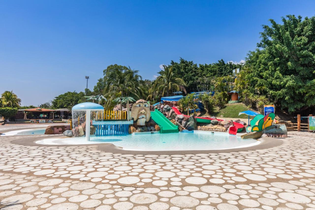 Resort Y Parque Acuatico Valle Dorado El Rosario Dış mekan fotoğraf