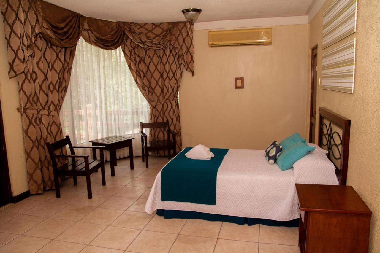 Resort Y Parque Acuatico Valle Dorado El Rosario Dış mekan fotoğraf